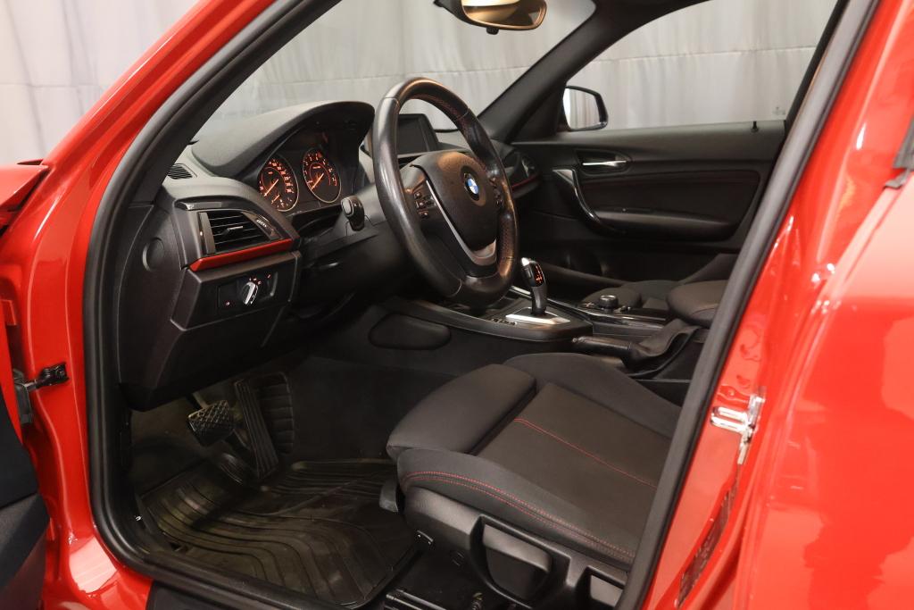 BMW 118 F20 TwinPower Turbo A Business 2011, kuva 7/24