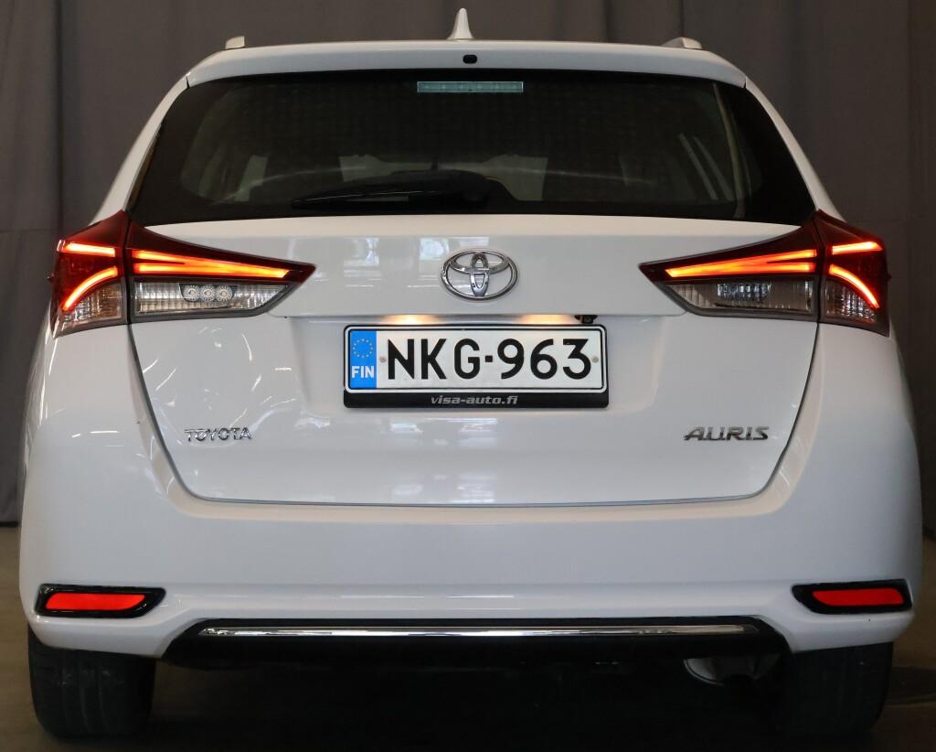 Toyota Auris Touring Sports 1,2 T Active 2016, kuva 5/25