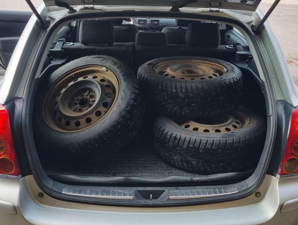 Toyota Avensis Wagon 1.6 VVT-i 2005, kuva 7/24