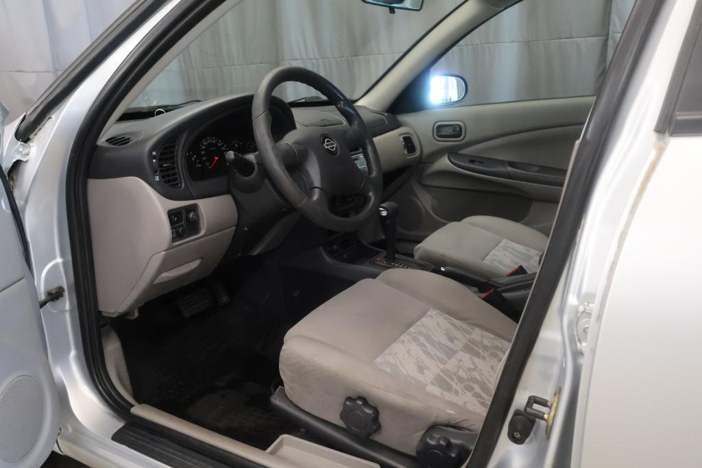 Nissan Almera 1.8 sedan aut 2002, kuva 7/20