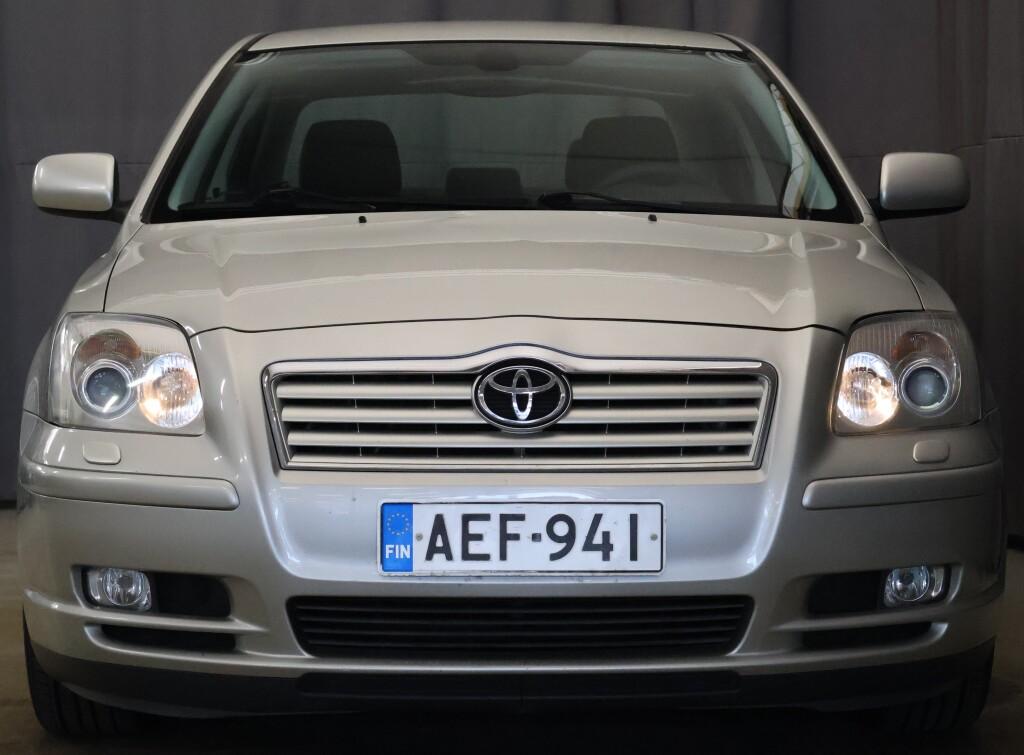 Toyota Avensis 2.0 VVT-i Linea Sol 2004, photo 4/23