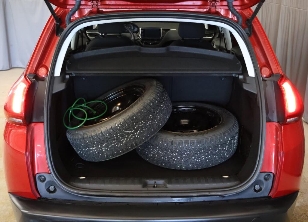 Peugeot 2008 2019, photo 6/25