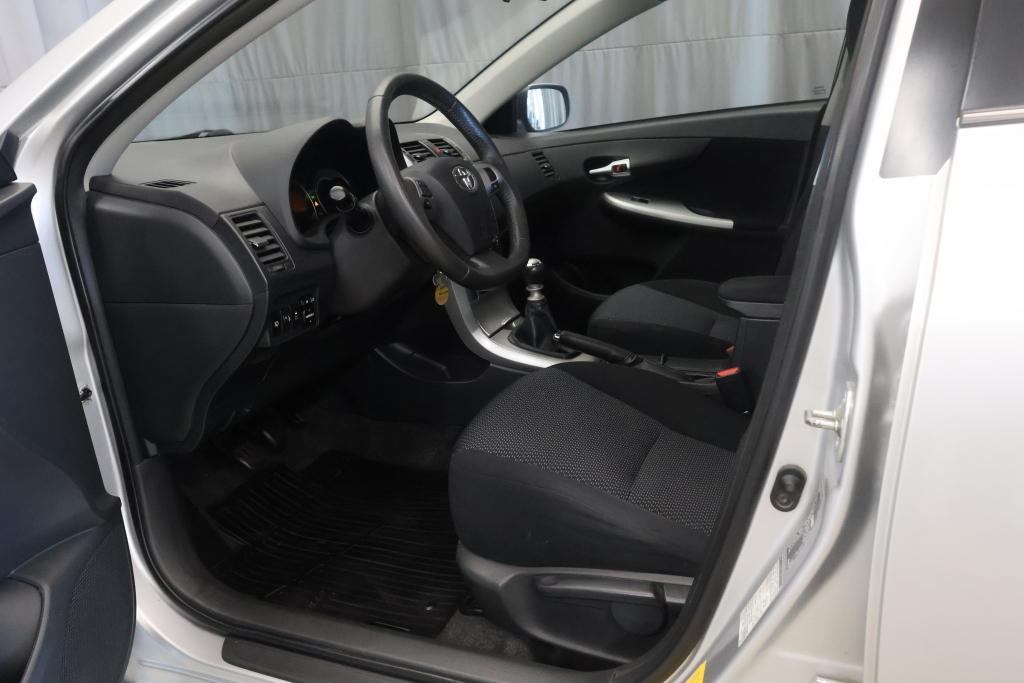 Toyota Corolla 2012, bild 7/23