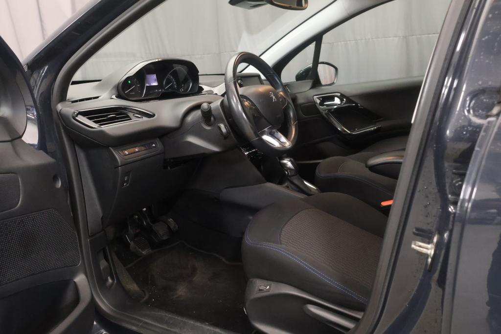 Peugeot 208 Signature PureTech 82 5-ov 2018, bild 7/24