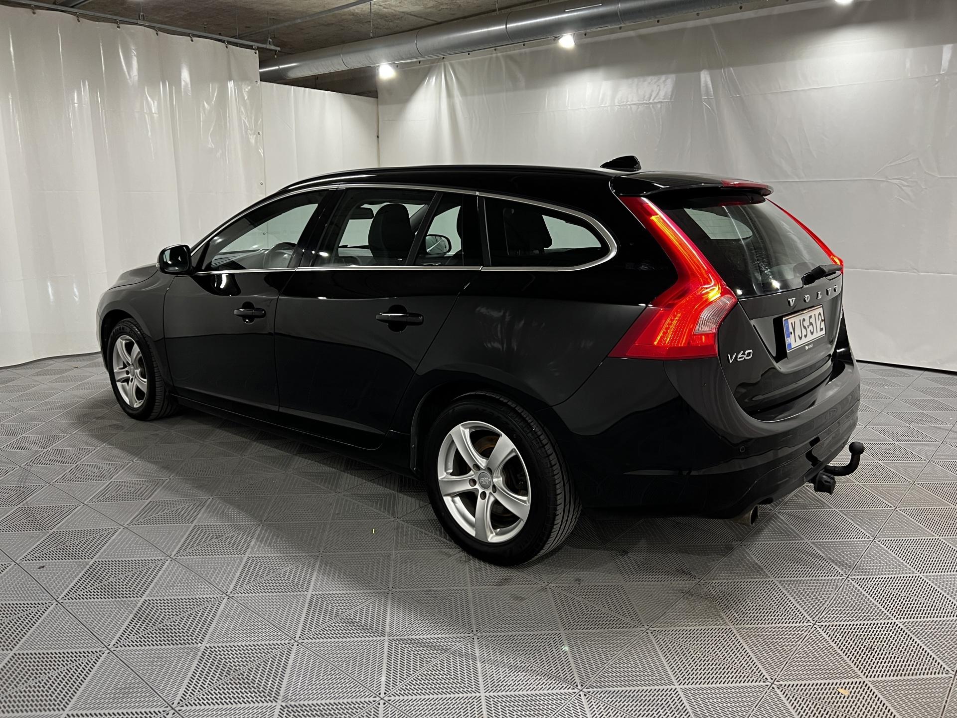 Volvo V60 T5 Business Aut. 2015, kuva 4/17