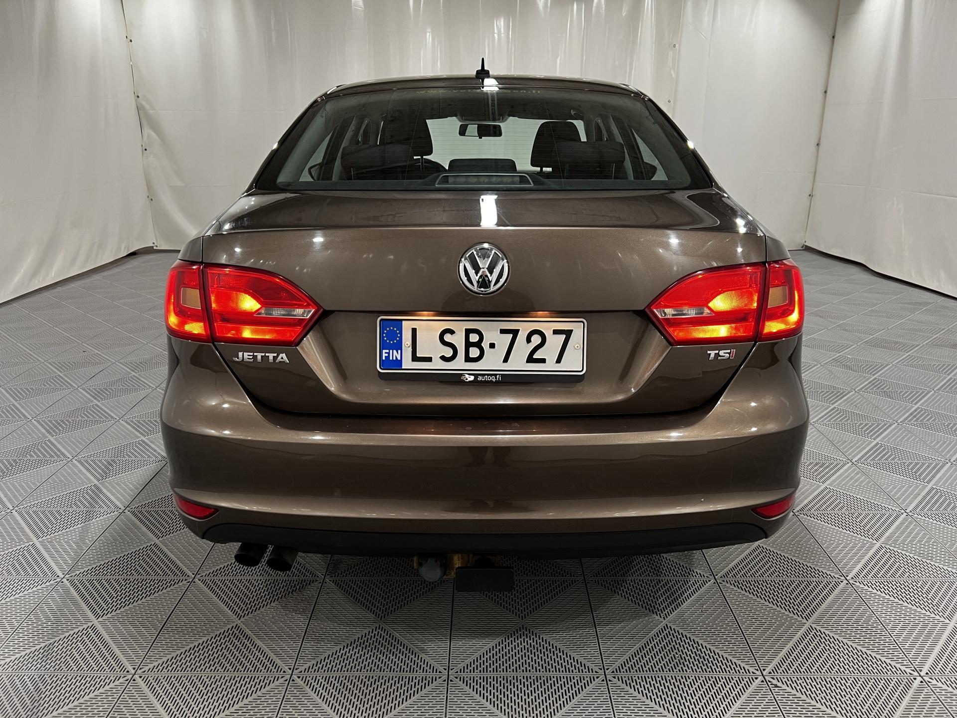 Volkswagen Jetta 2013, kuva 3/17
