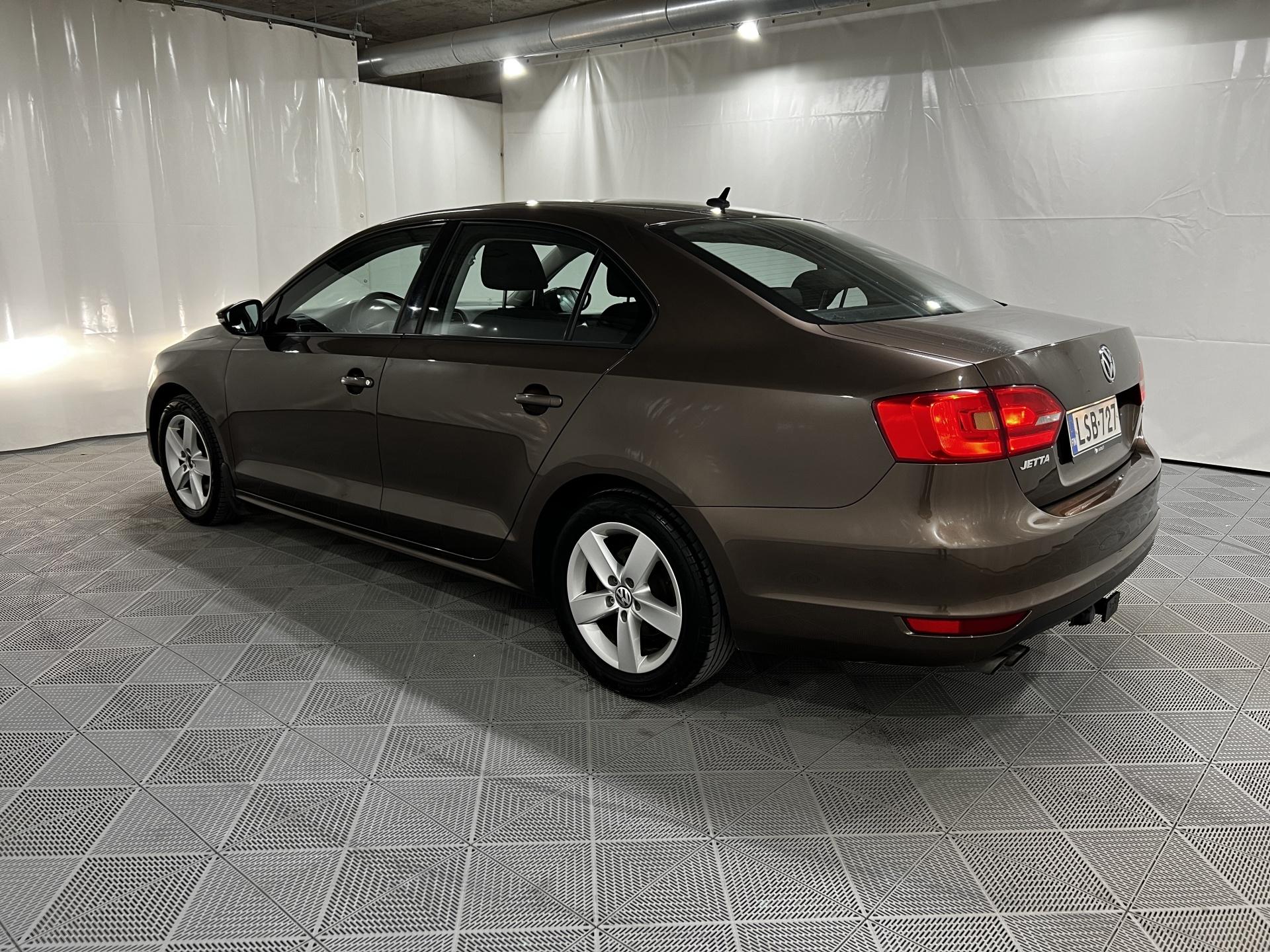 Volkswagen Jetta 2013, kuva 4/17