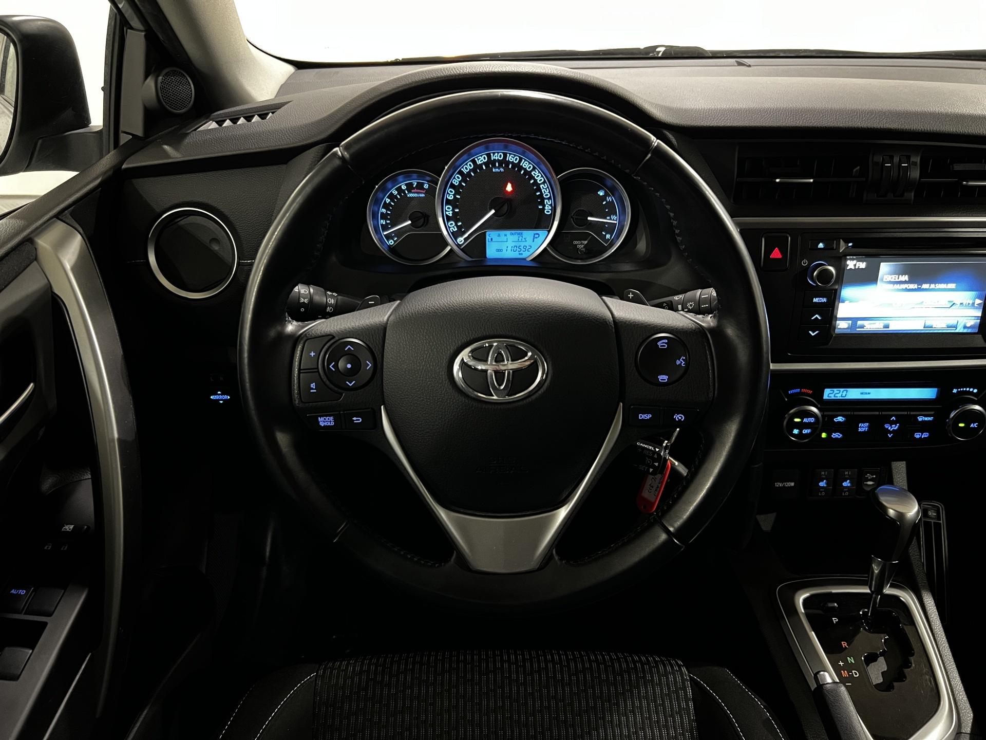 Toyota Auris 2014, kuva 7/19
