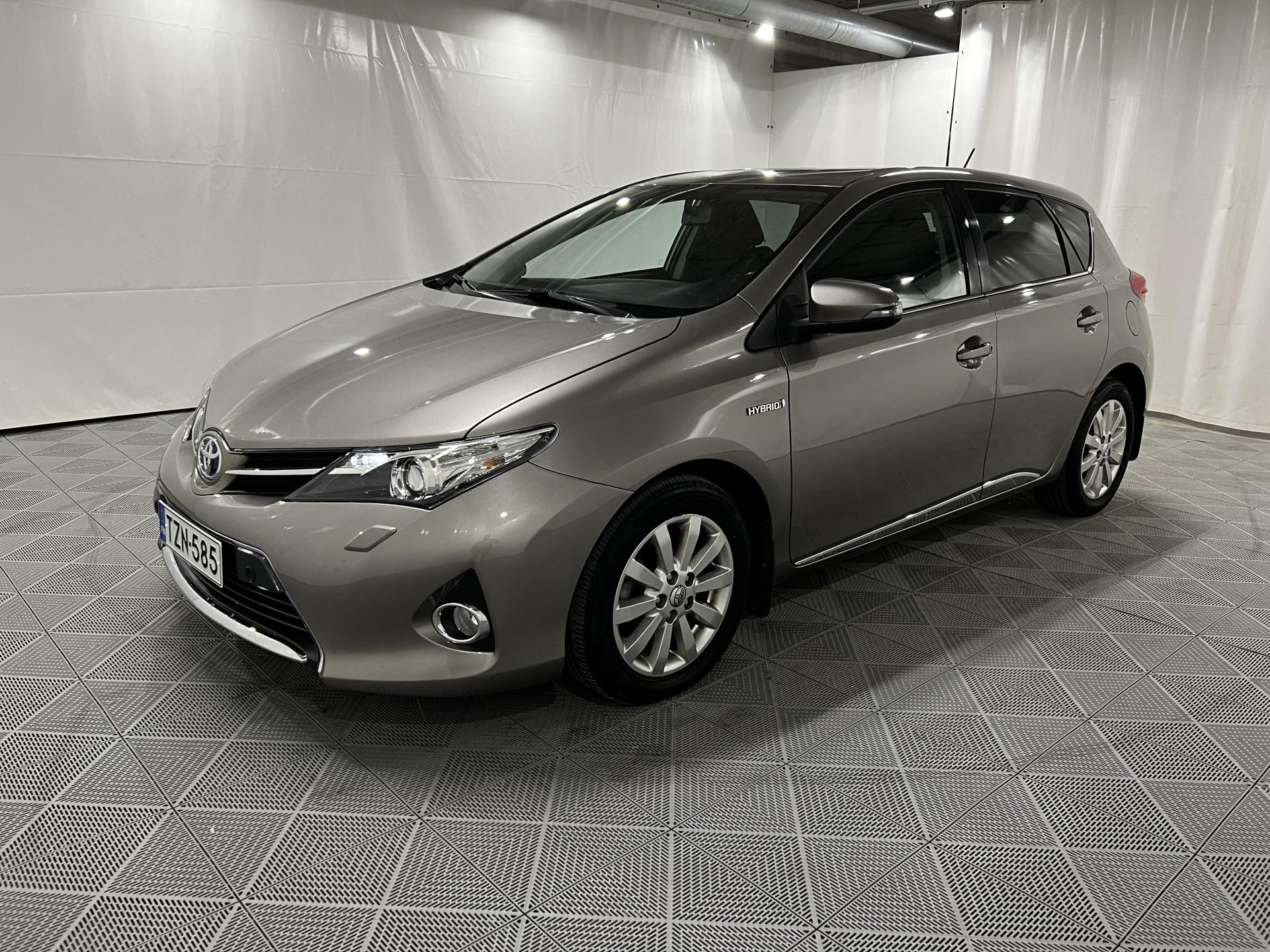 Toyota Auris 1.8 Hybrid Active A. 2015, kuva 5/19
