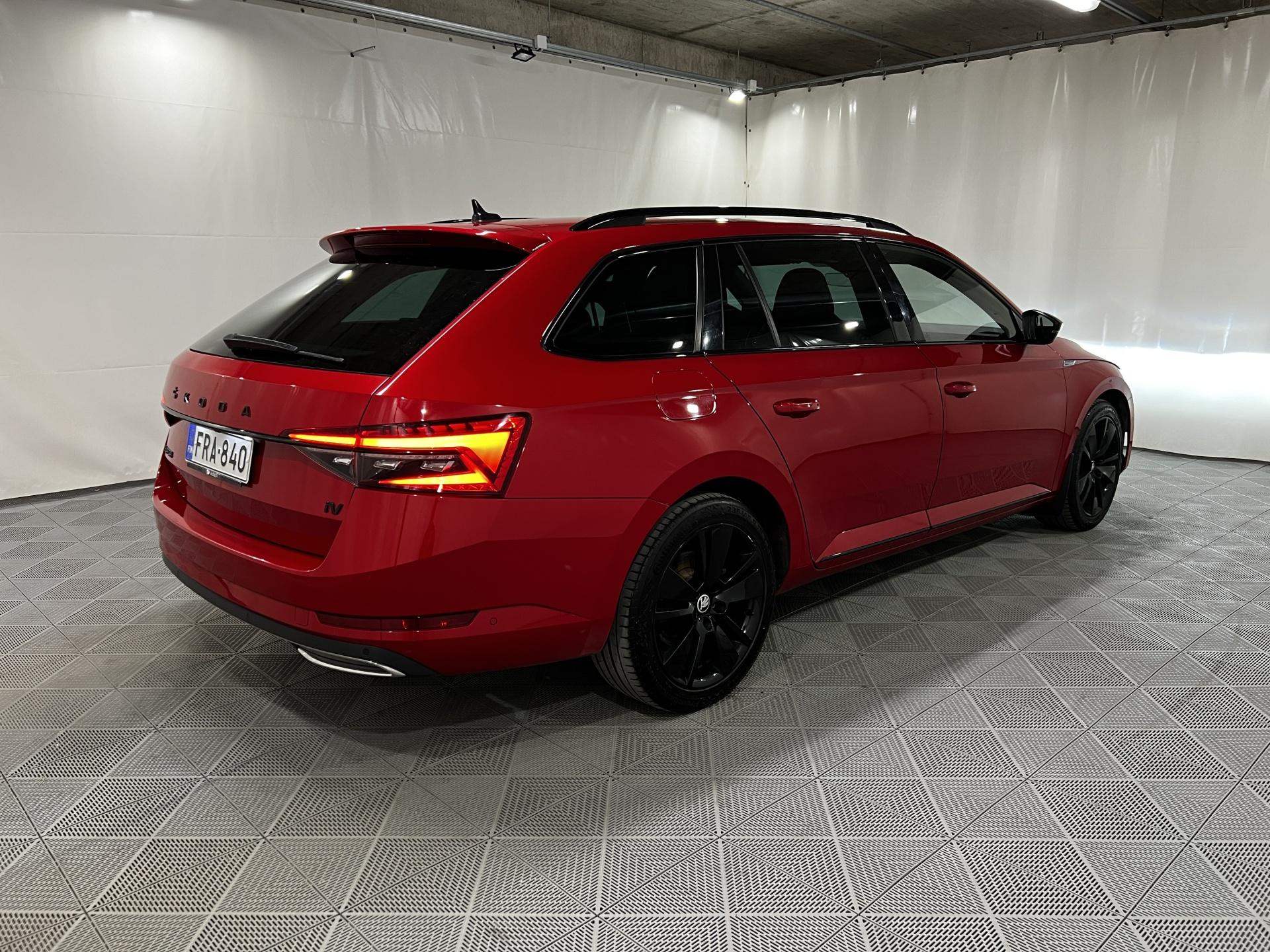 Skoda Superb 2021, bild 2/22