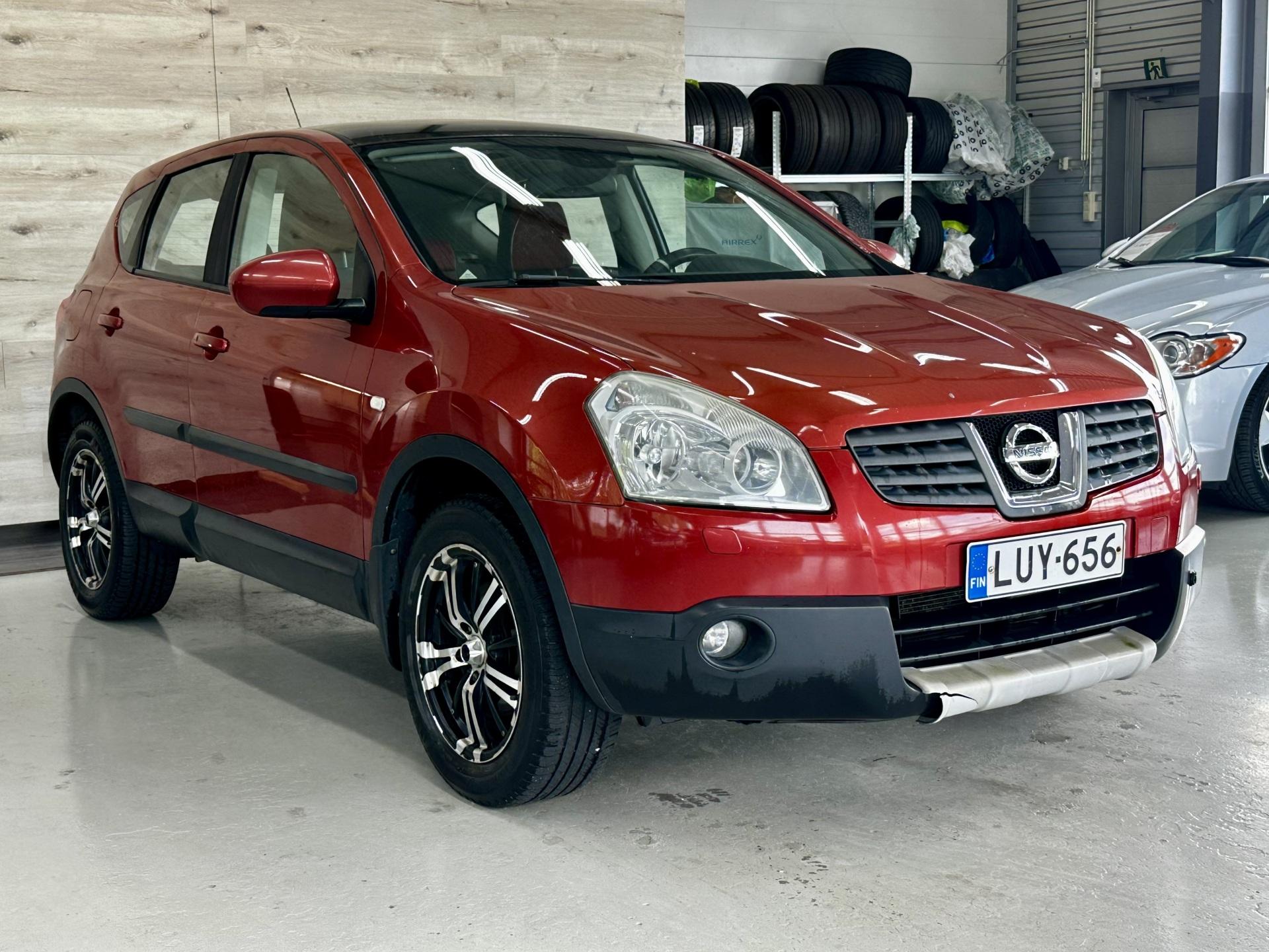 Nissan Qashqai 2,0L Tekna CVT 4WD 2007, photo 6/17