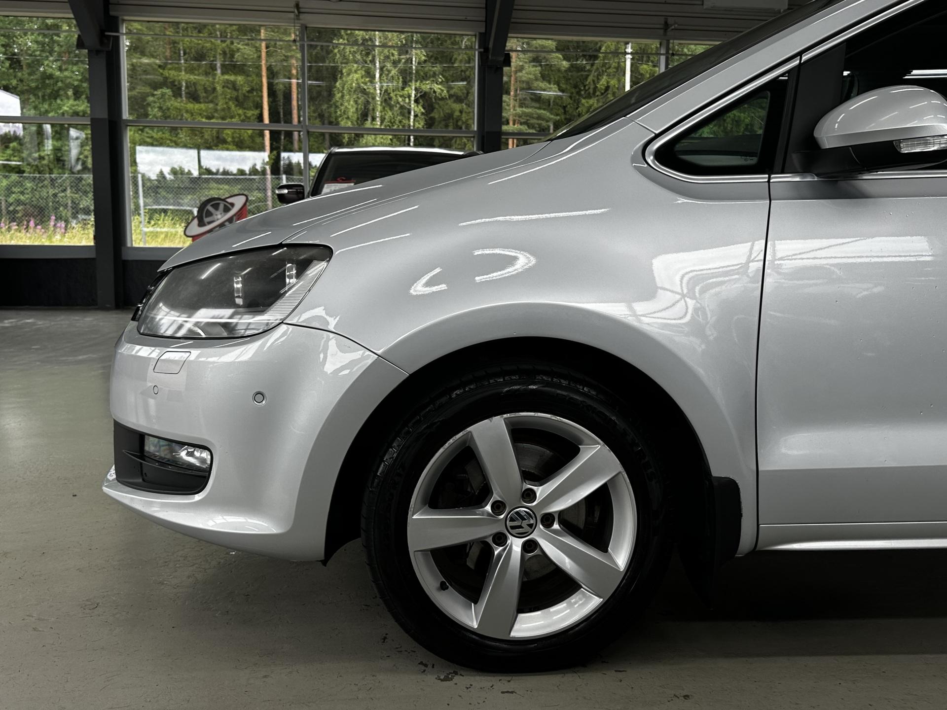 Volkswagen Sharan 2011, photo 3/20