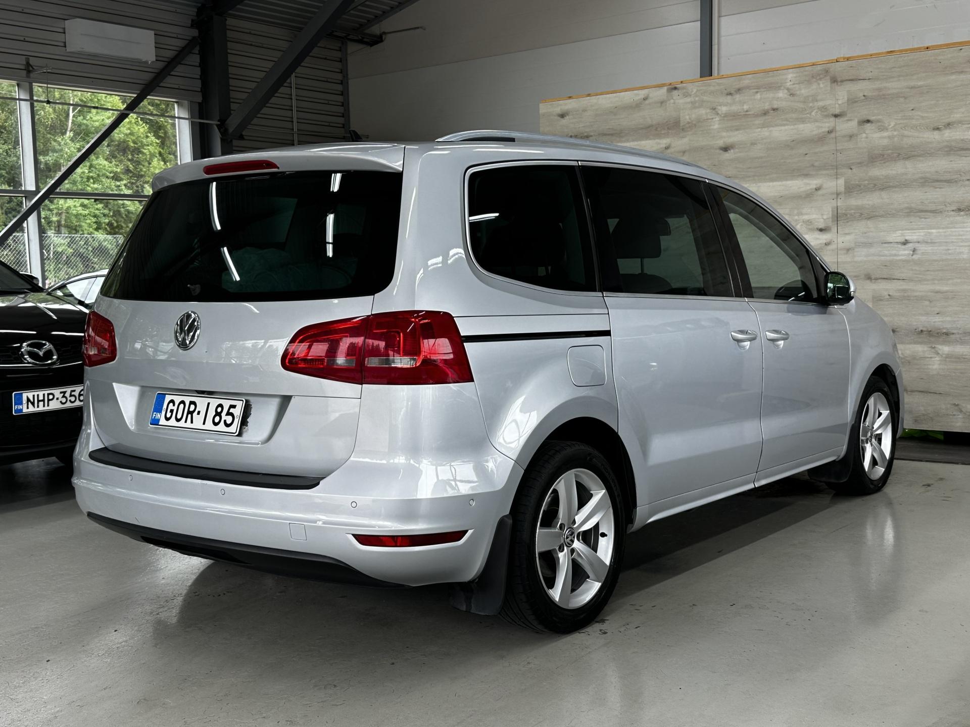 Volkswagen Sharan 2011, photo 6/20