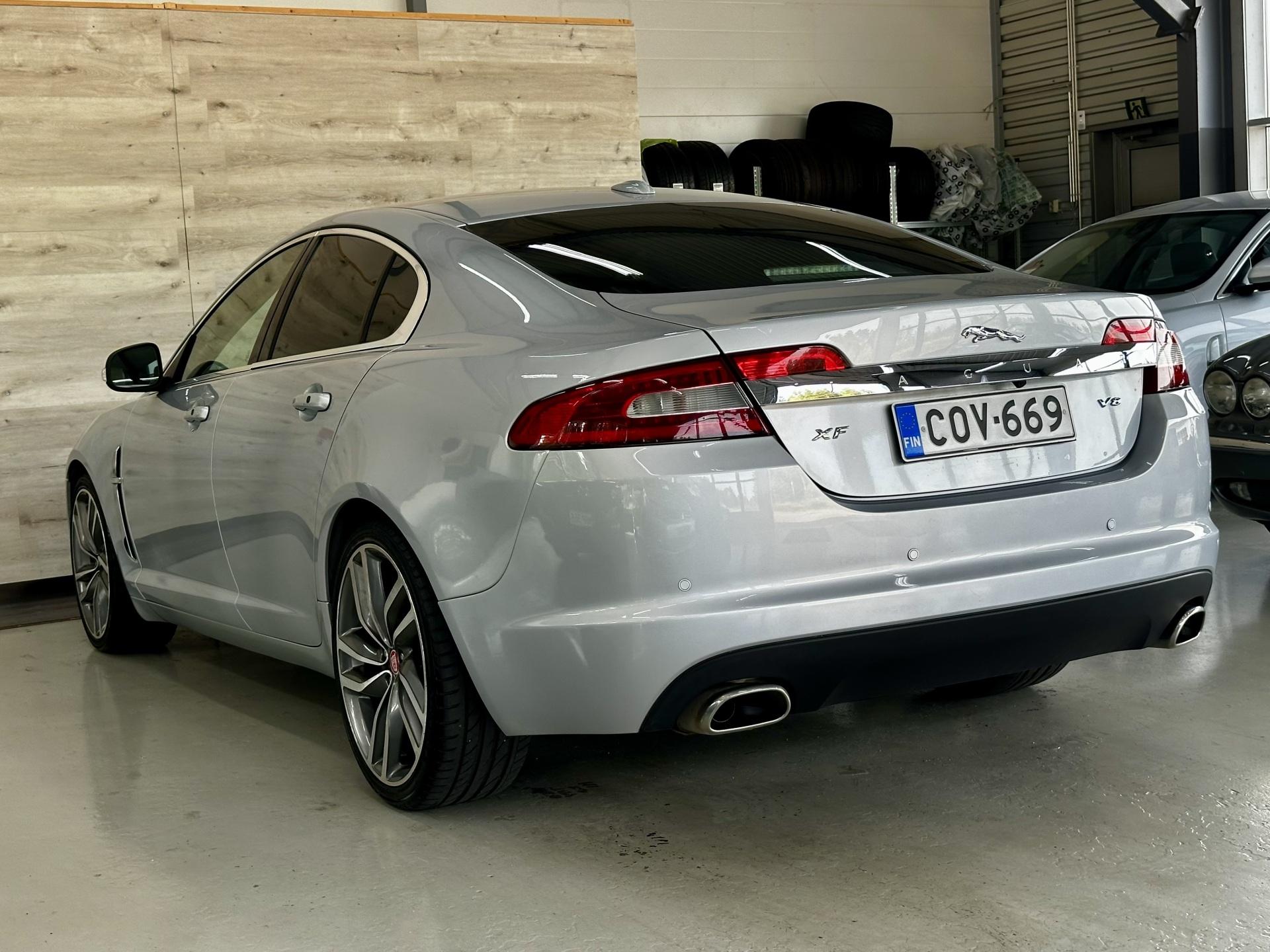 Jaguar XF 4,2 V8 Premium Luxury A 2008, photo 4/24