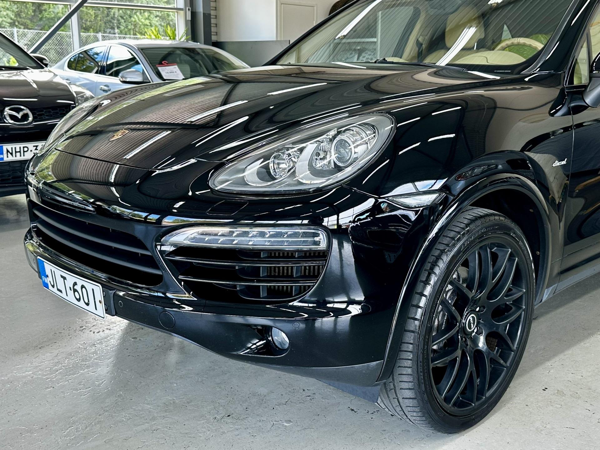 Porsche Cayenne 2012, kuva 2/26