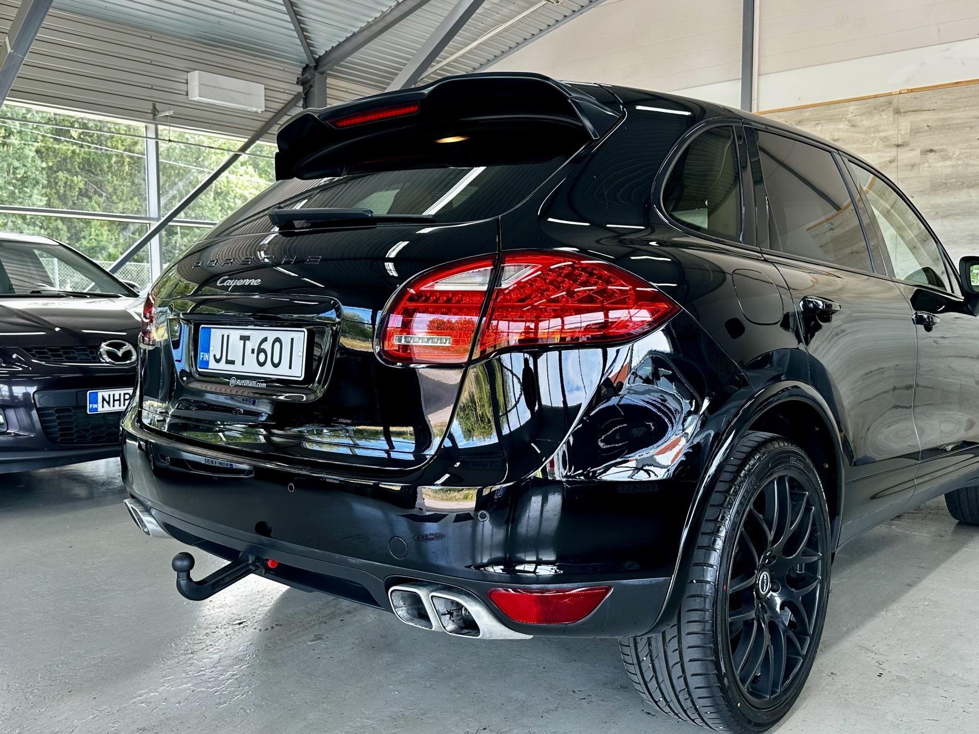 Porsche Cayenne 2012, kuva 7/26