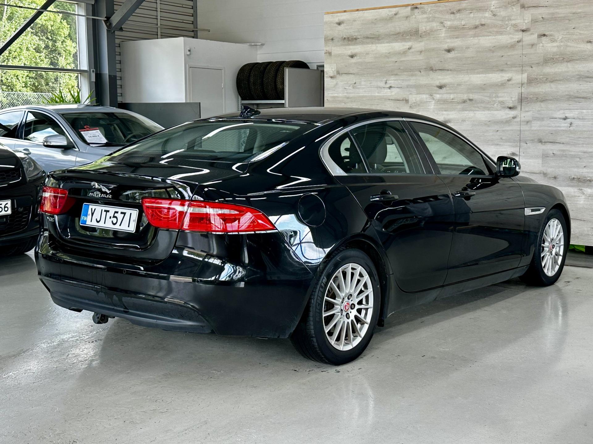 Jaguar XE Sedan 20d 2015, kuva 6/16