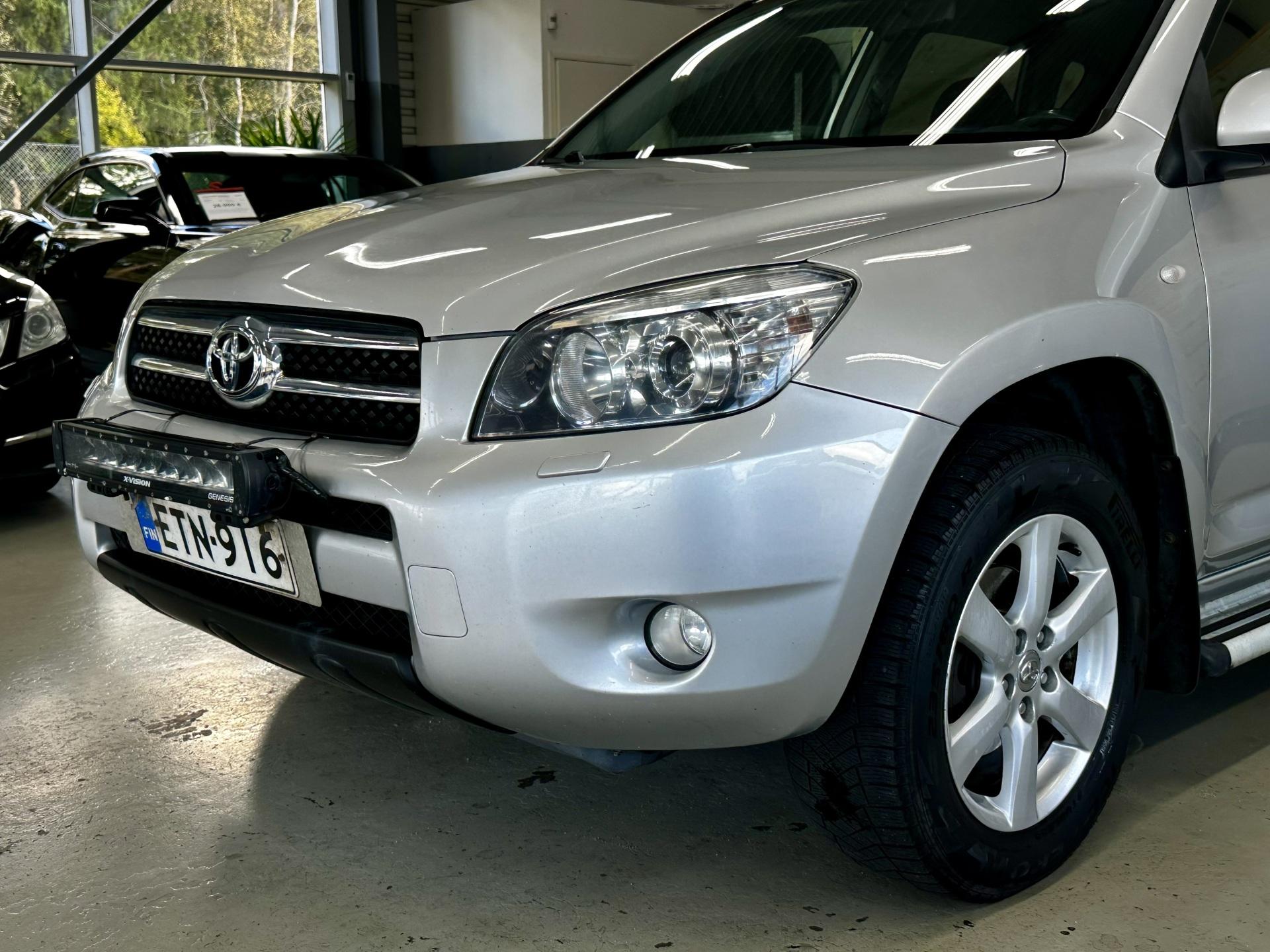 Toyota RAV4 2,0 VVT-i 4WD aut 2007, photo 2/17