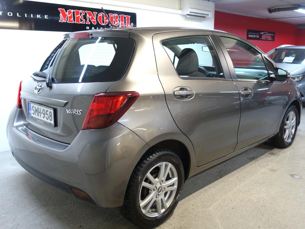 Vaihtoauto Toyota Yaris