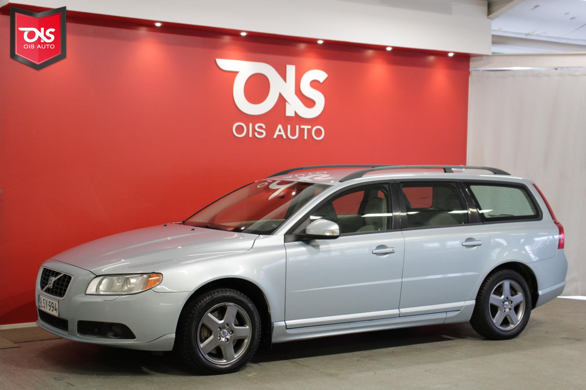 2.5T Aut. Momentum * Siisti yksilö kohtuu ajomäärällä * Xenonit * BT * Tutkat * Vaalea sisusta * Rahoitus