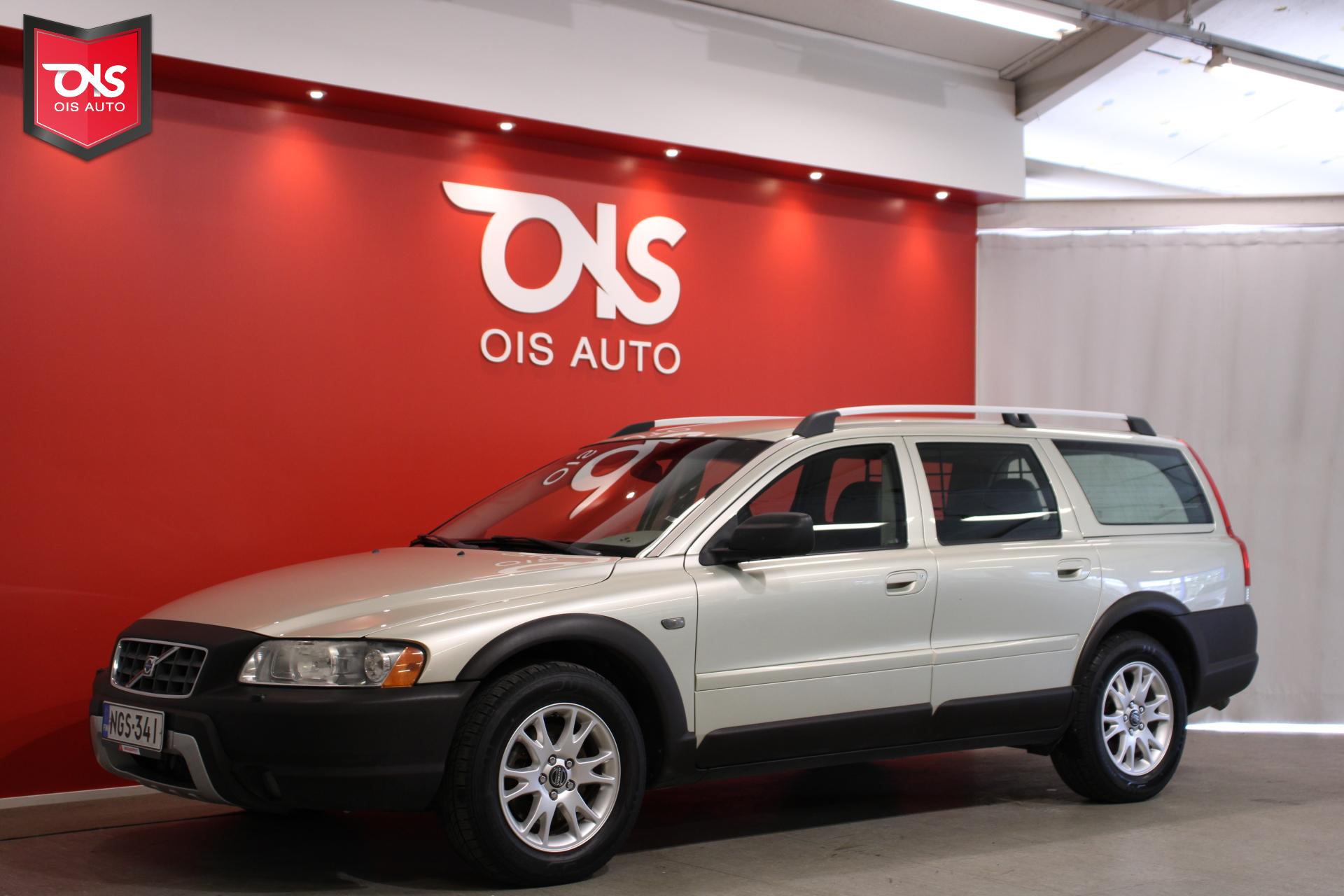 XC70 2.4 D5 AUTOMATIC 4X4 * Xenonit * 2x Renkaat * Ruskeat Nahat * Koukku * Vakkari * Rahoitus