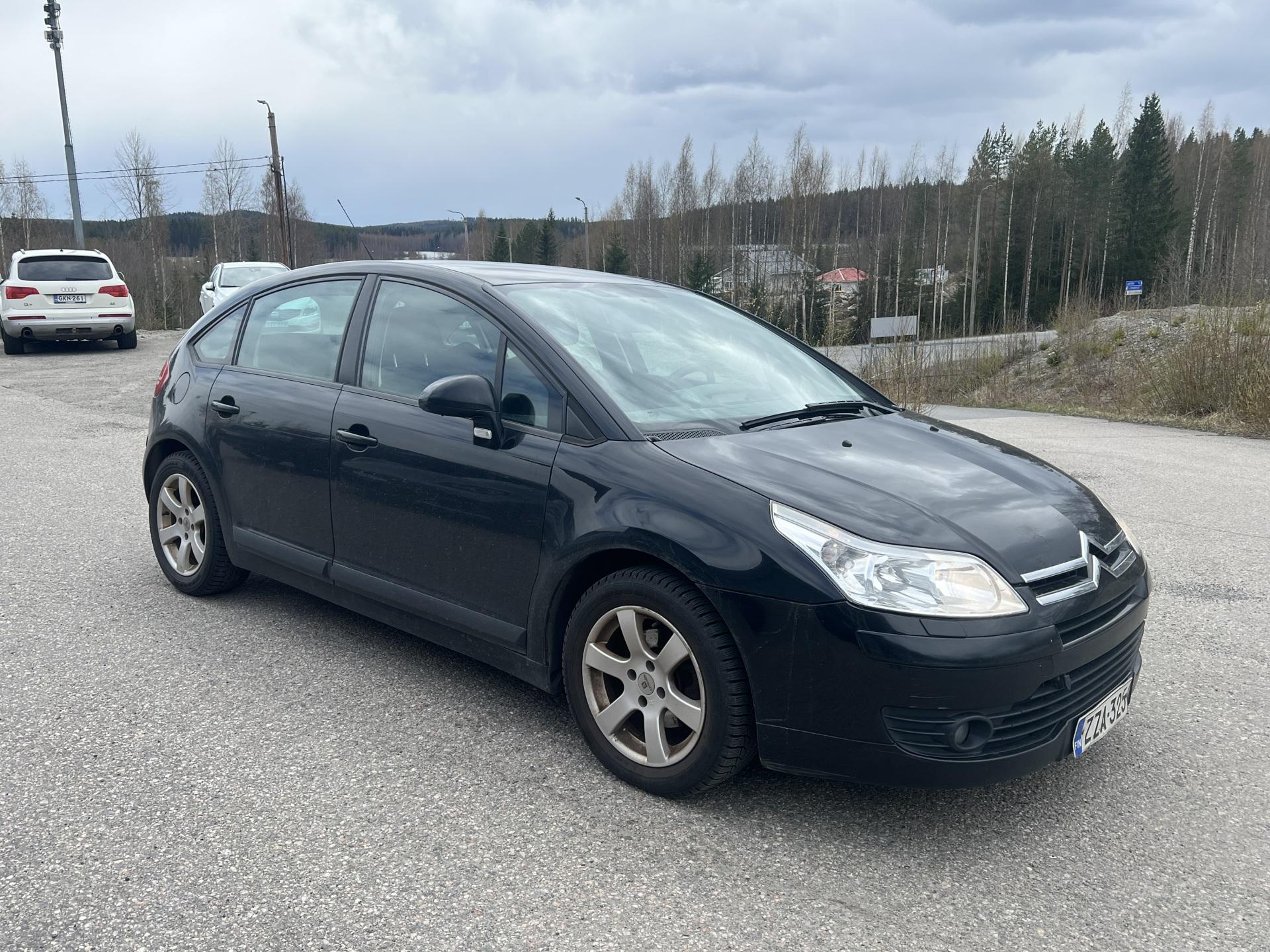 1.6 Diesel*RAHOITUS*MYÖS LUOTTOTIEDOTTOMILLE*SUOMI-AUTO2XALUT*WEBASTO*CRUICE*PERÄKOUKKU*PENKINLÄMMITIIMET*AUTOMAATTI!