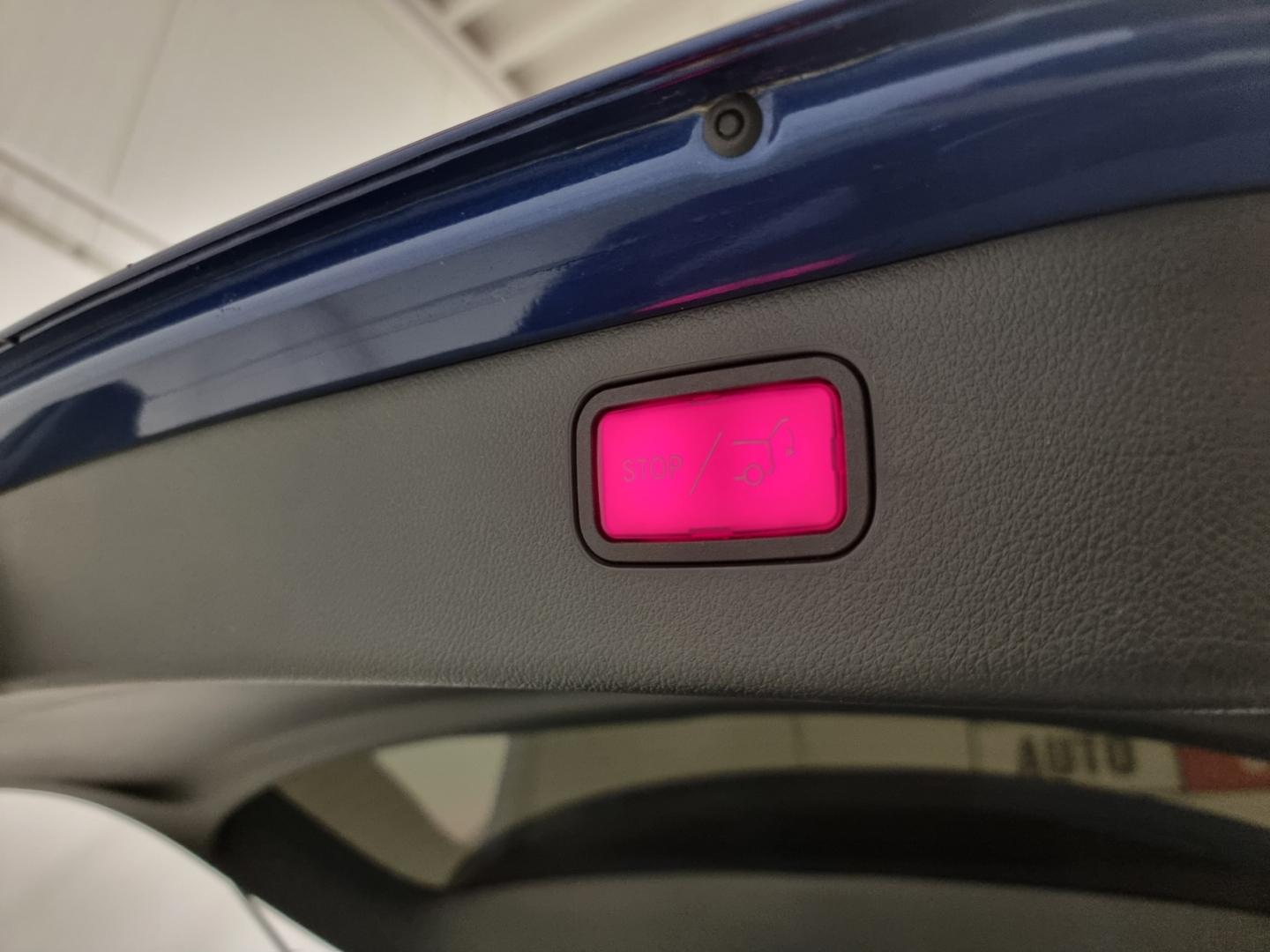 Mercedes-Benz C - Image 20