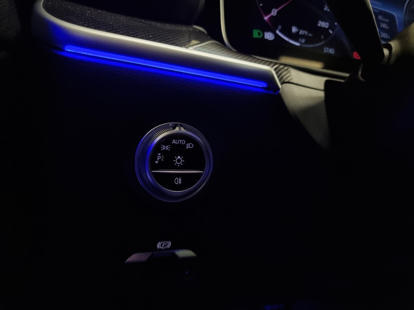 Mercedes-Benz C - Image 14