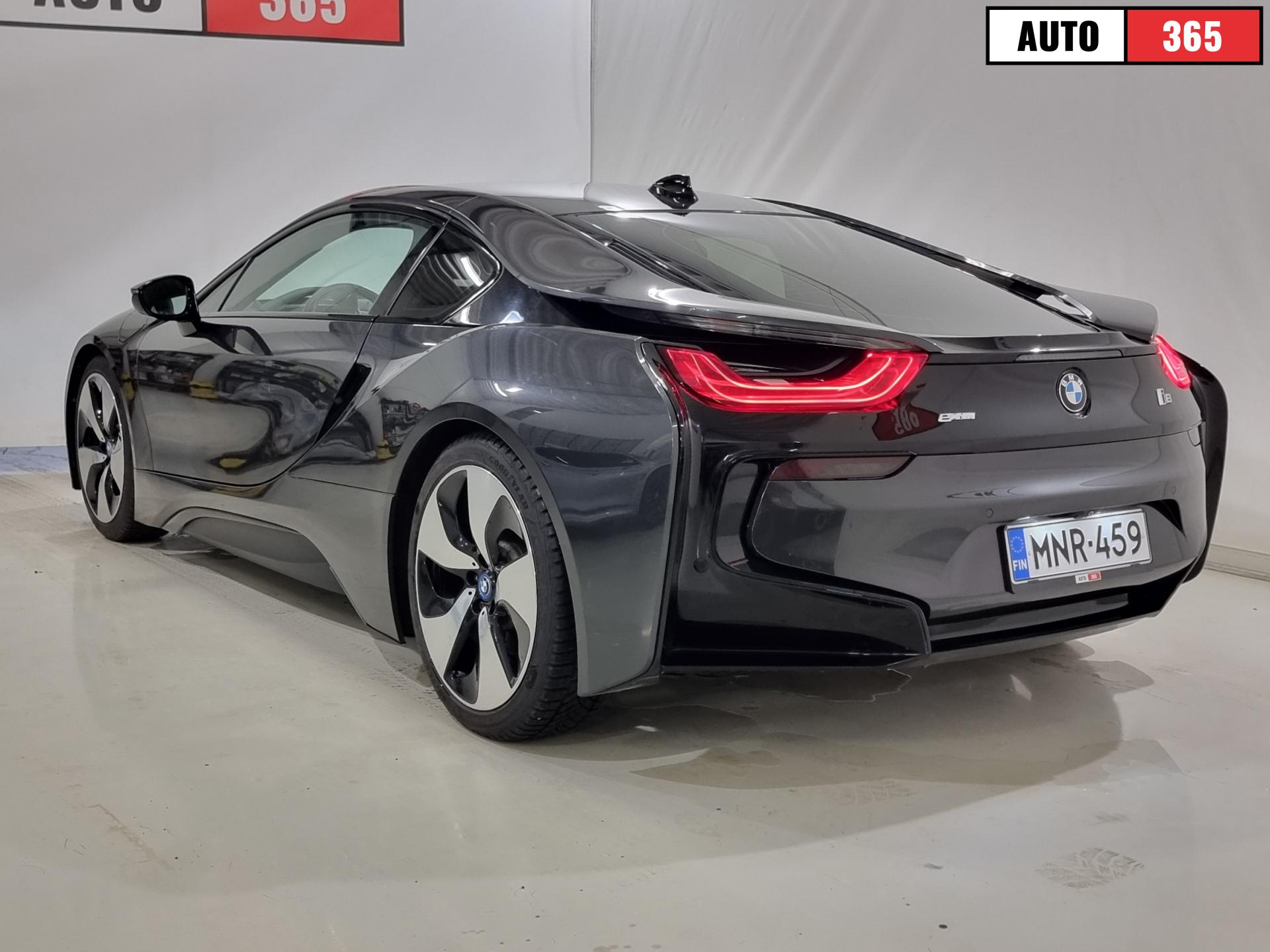 BMW I8 - Image 3