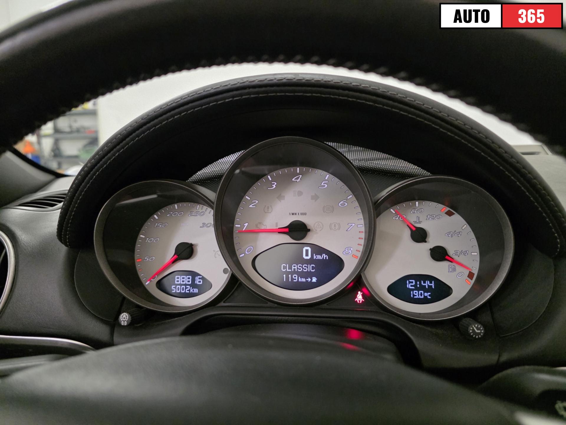 Porsche Boxster - Image 16