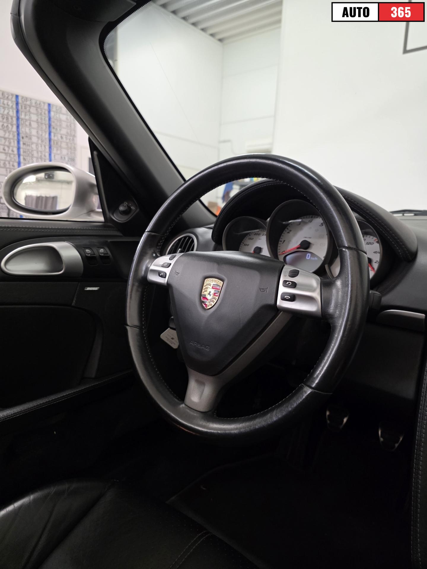 Porsche Boxster - Image 15