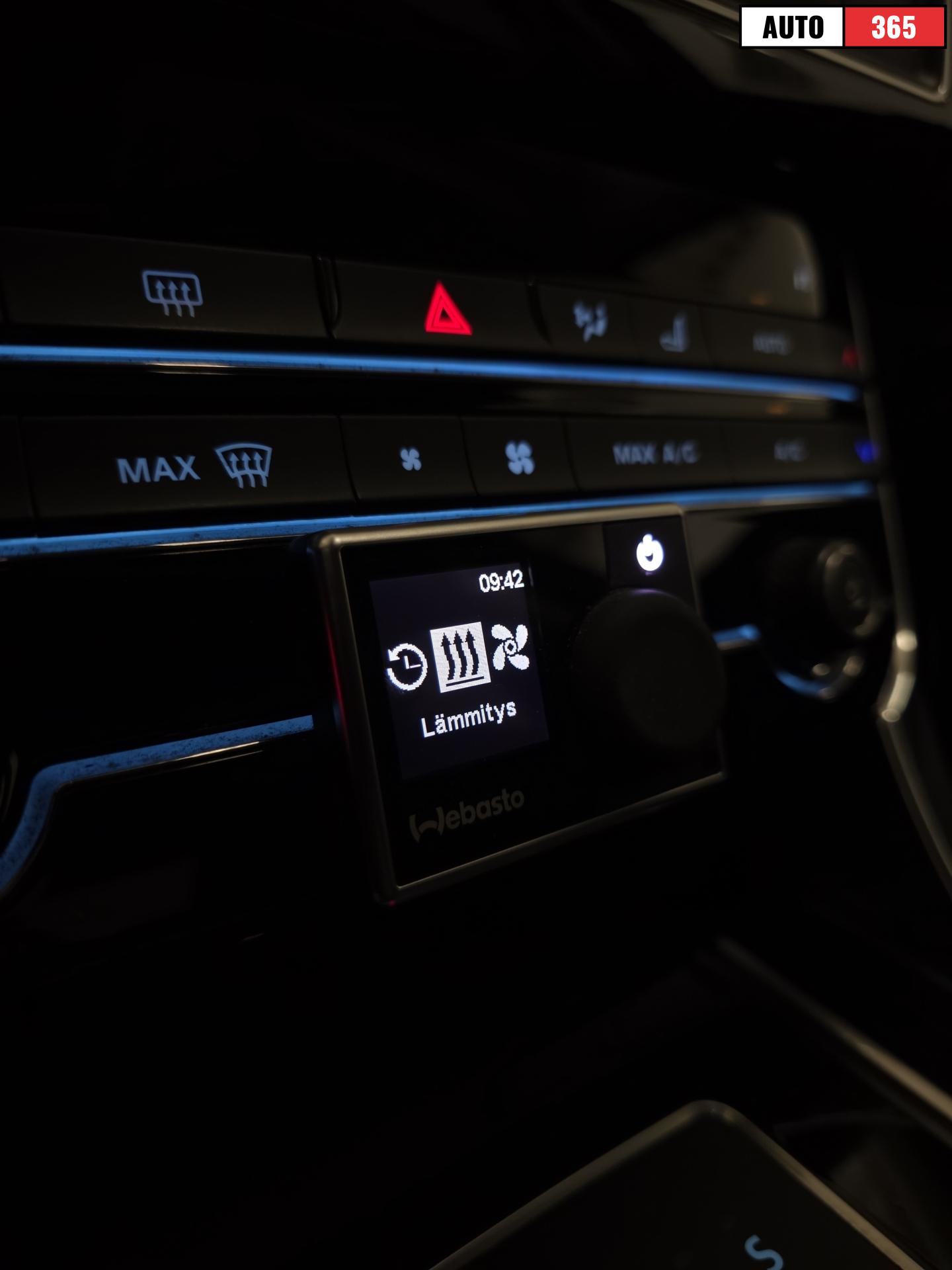 Jaguar XE - Image 15