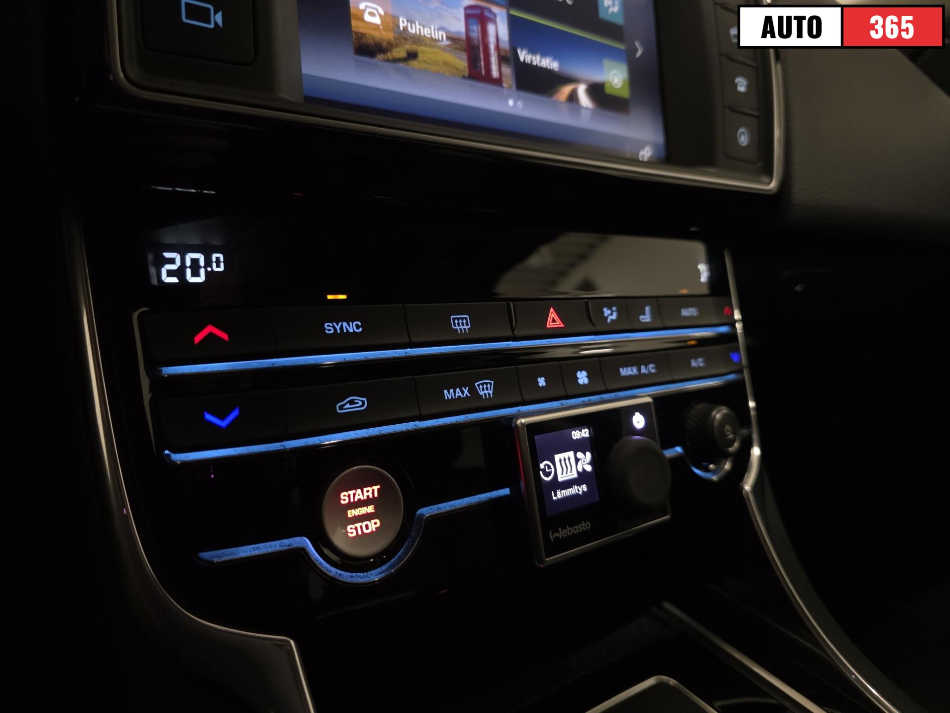 Jaguar XE - Image 16