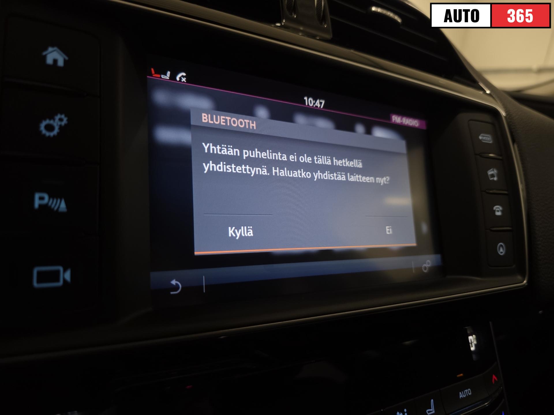 Jaguar XE - Image 19