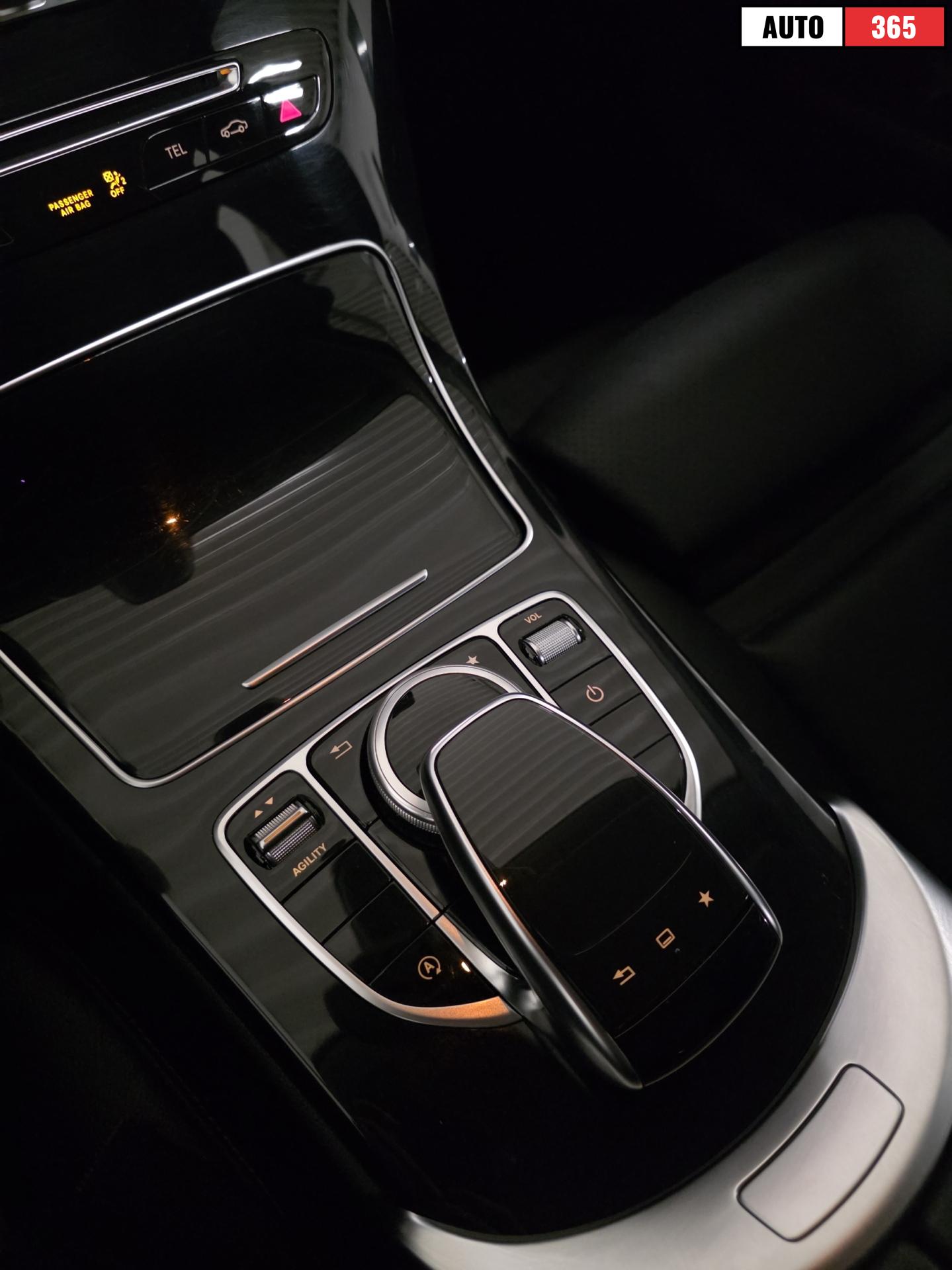 Mercedes-Benz C - Image 18