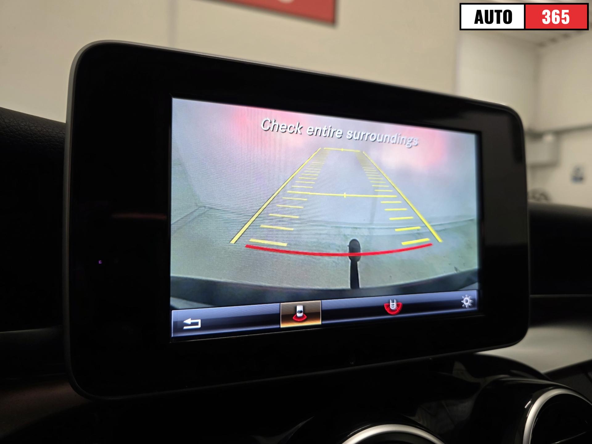 Mercedes-Benz C - Image 13