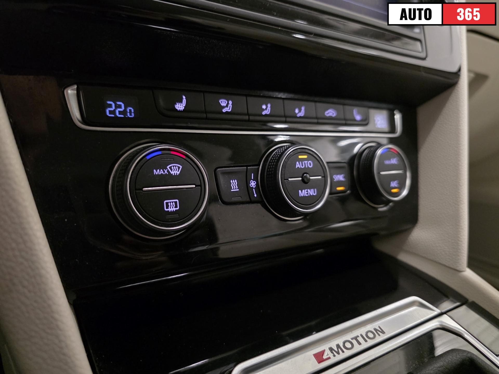 Volkswagen Passat - Image 18