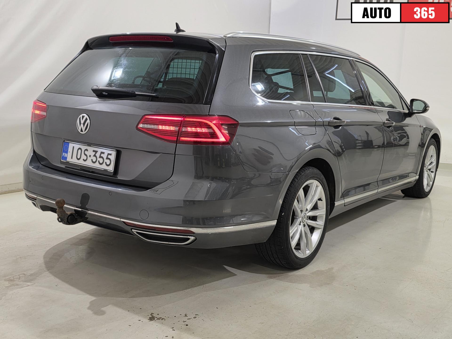 Volkswagen Passat - Image 4