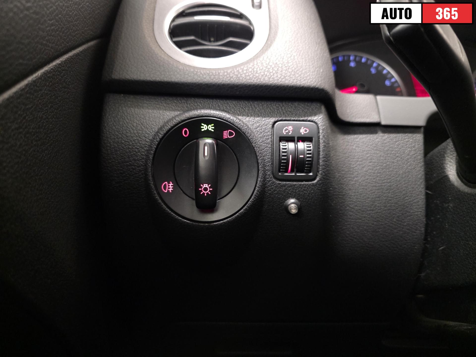 Volkswagen Tiguan - Image 20