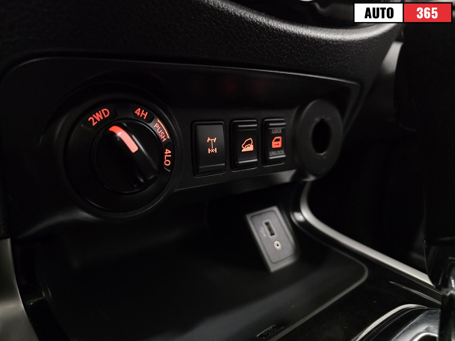 Nissan Navara - Image 23