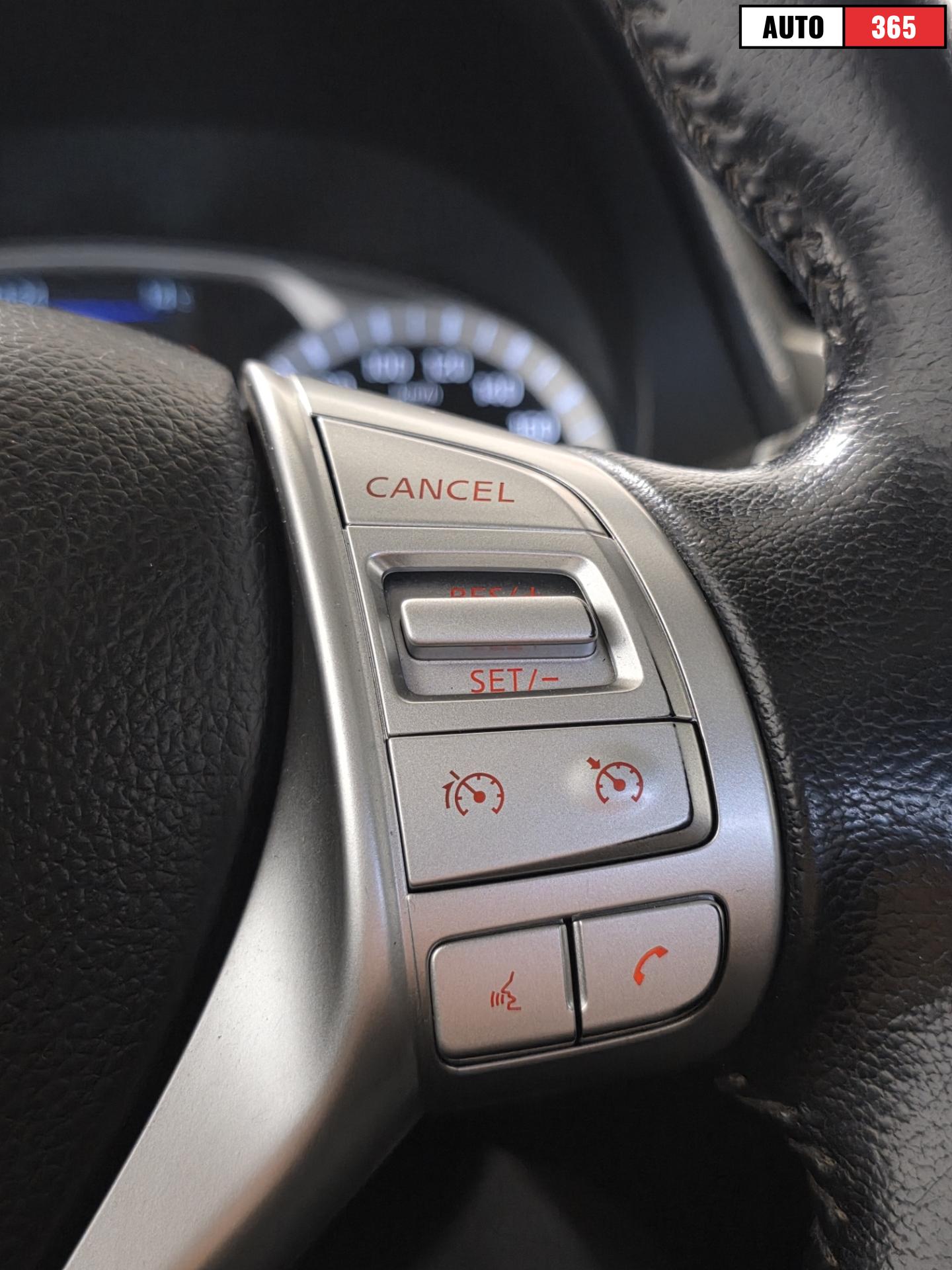 Nissan Navara - Image 17