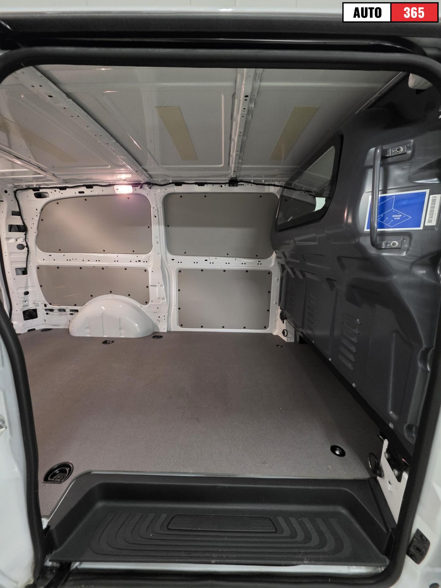 Mercedes-Benz Vito - Image 9