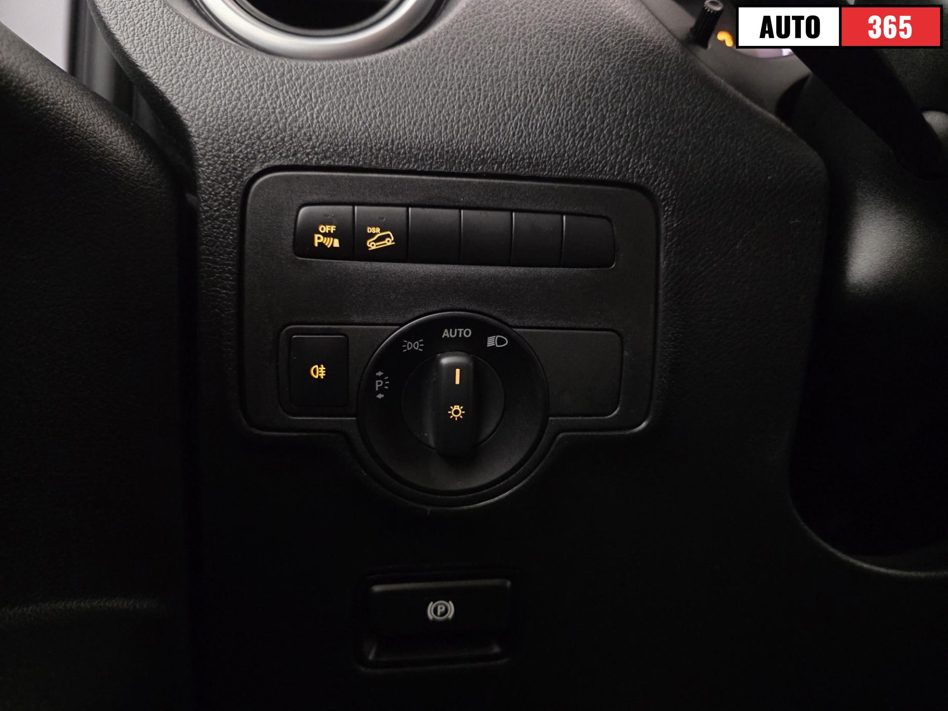 Mercedes-Benz Vito - Image 22