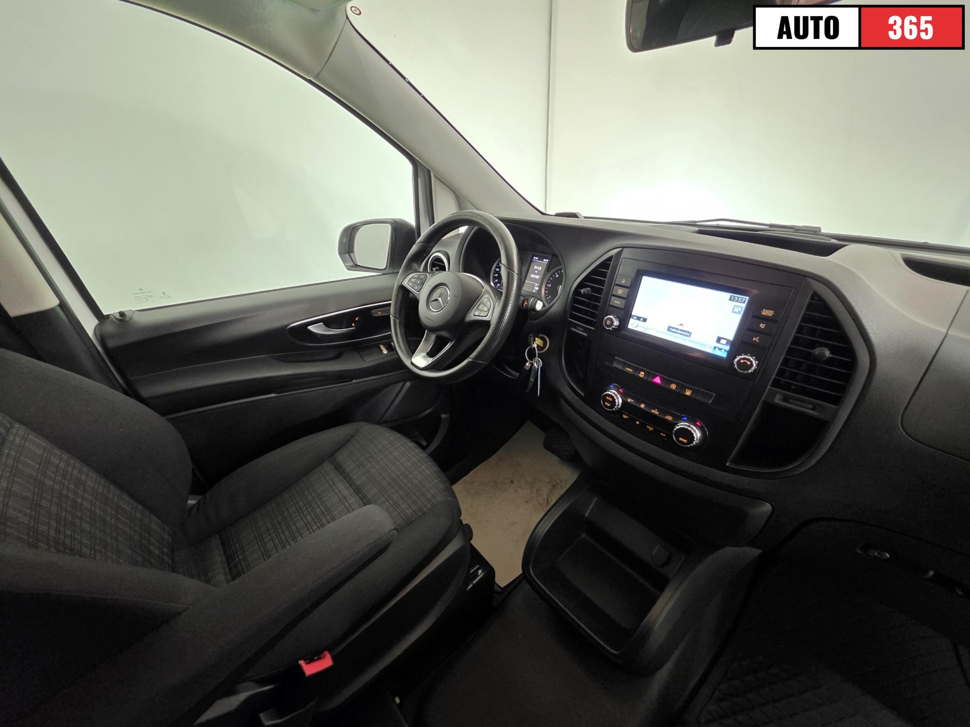 Mercedes-Benz Vito - Image 11