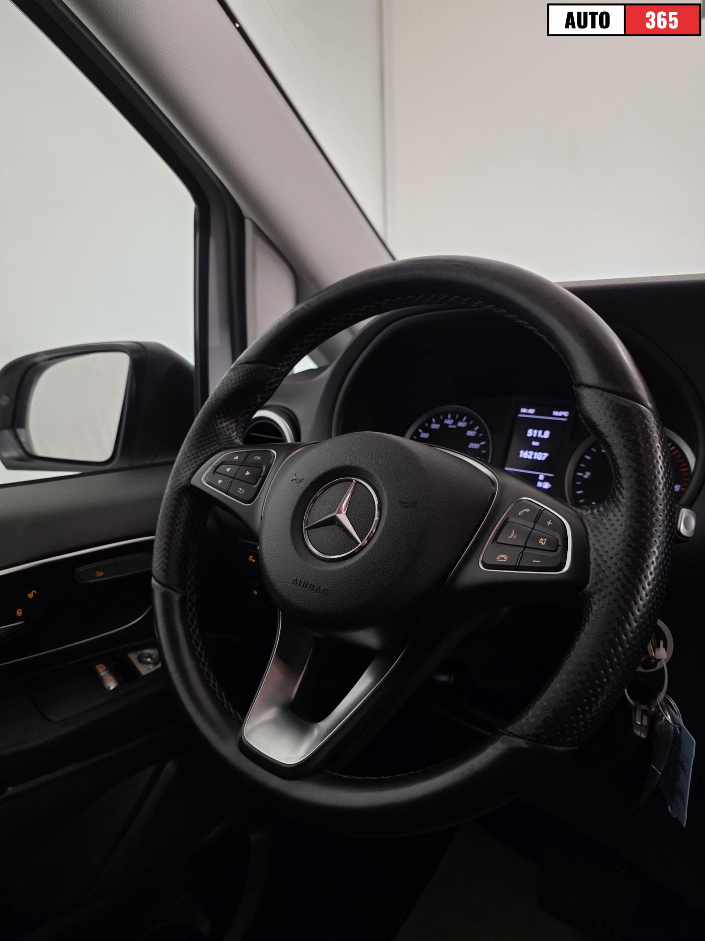 Mercedes-Benz Vito - Image 14