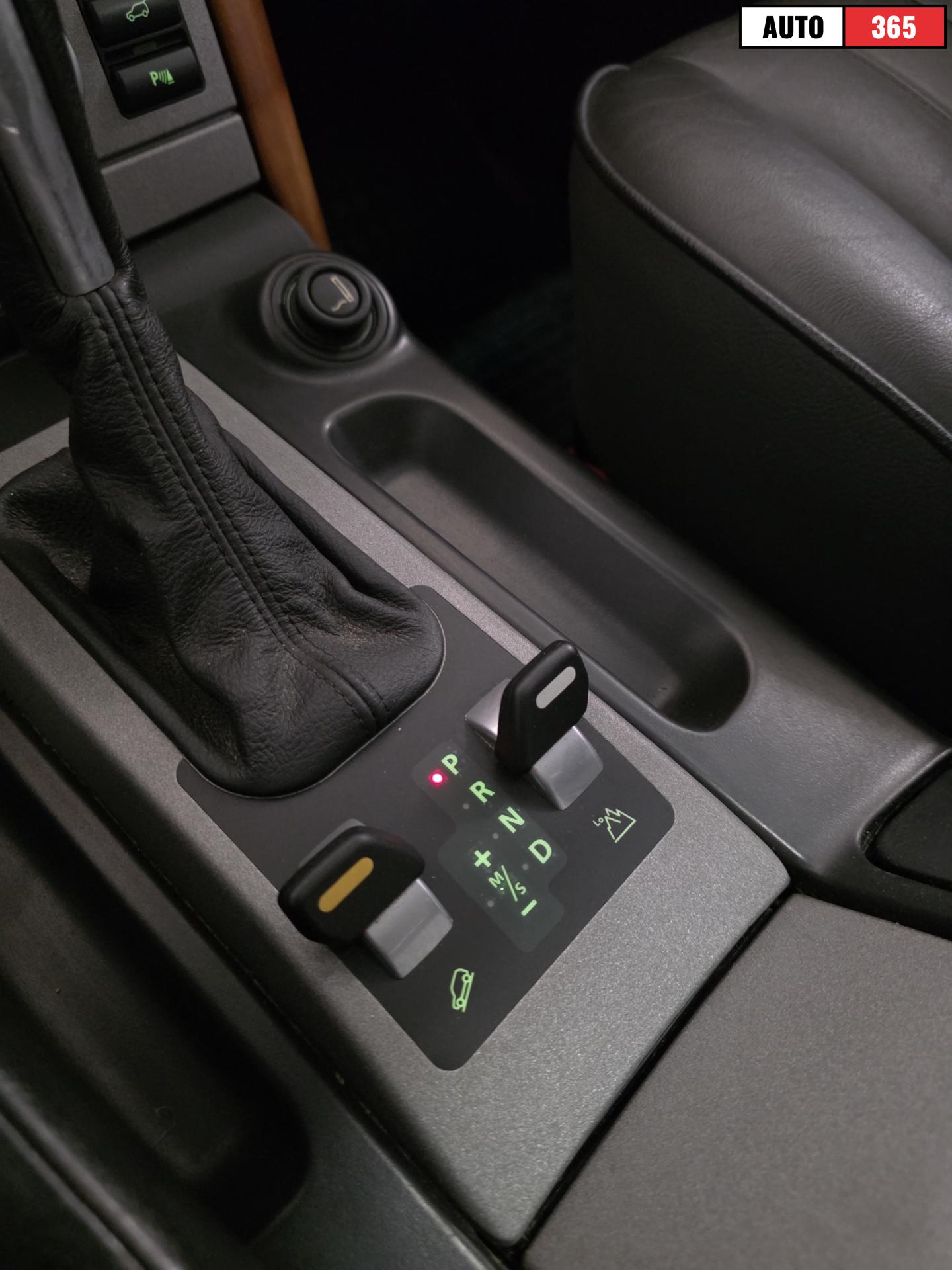 Land Rover Range Rover - Image 17