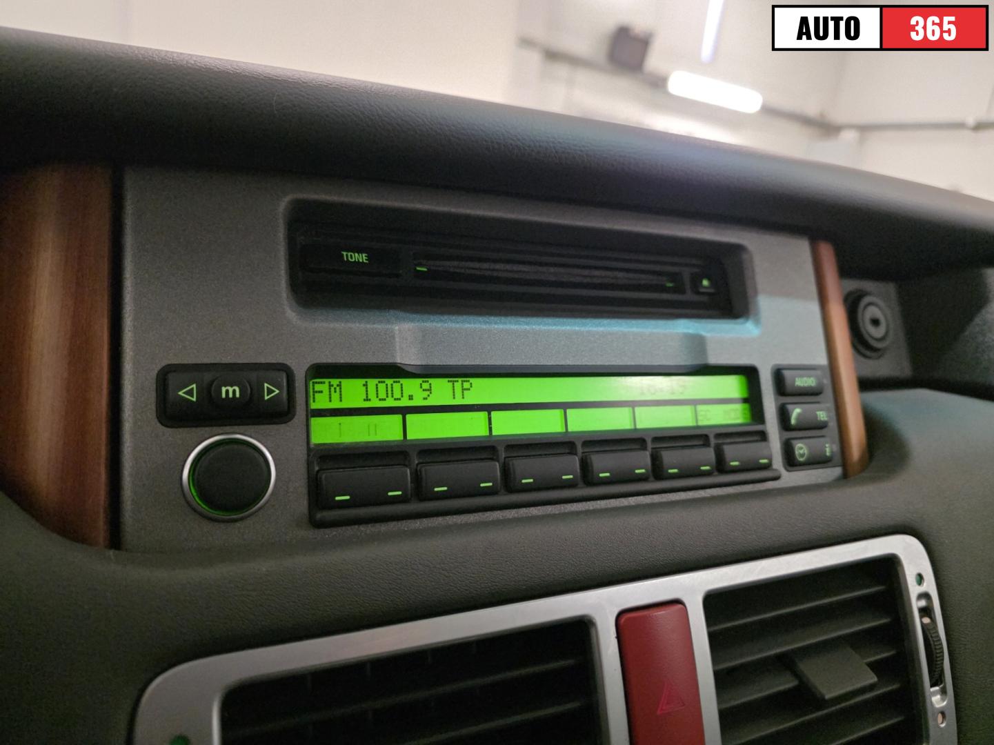 Land Rover Range Rover - Image 19