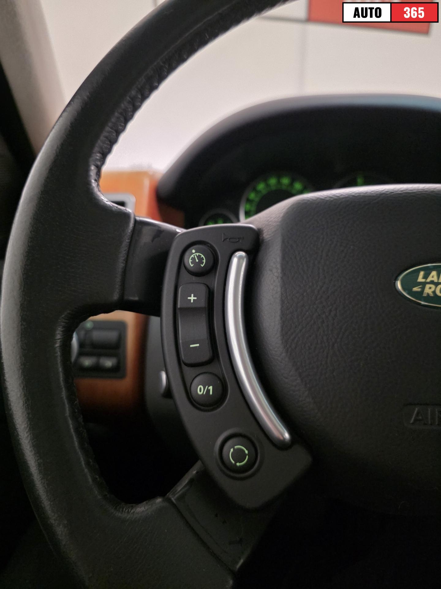 Land Rover Range Rover - Image 14