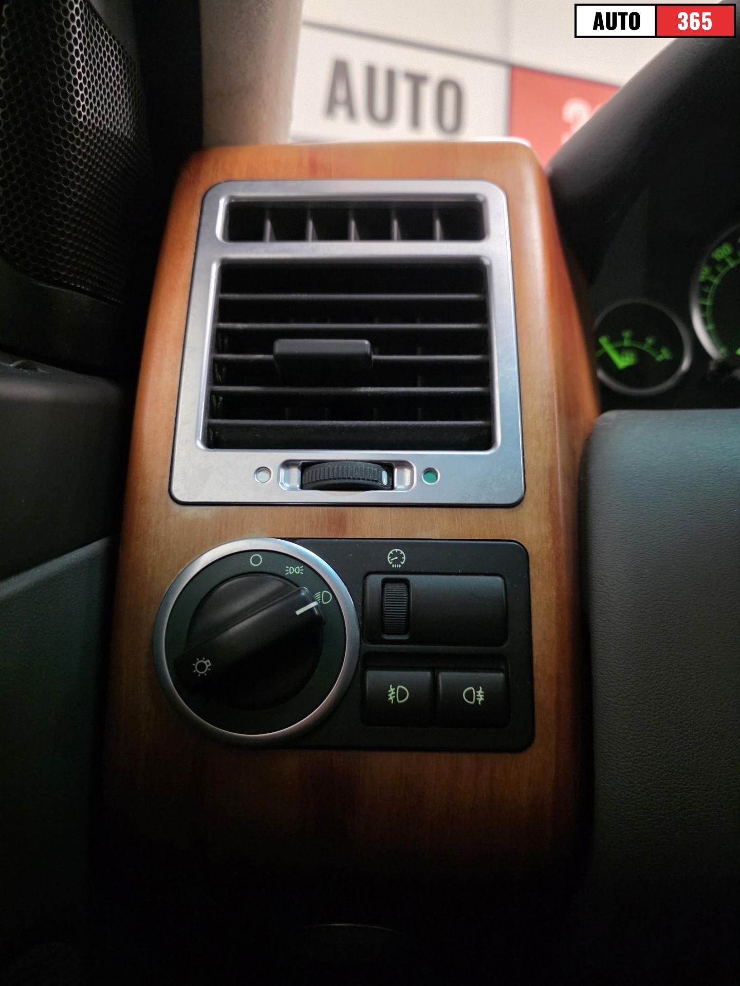 Land Rover Range Rover - Image 21