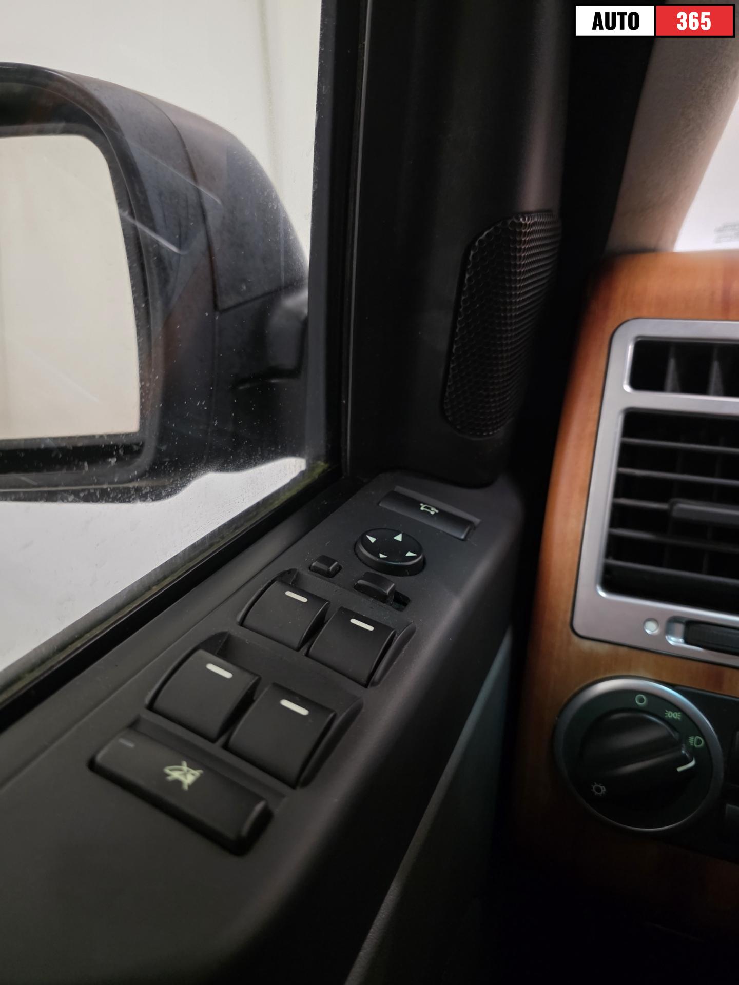 Land Rover Range Rover - Image 22